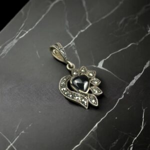 oniks-silver-kolye