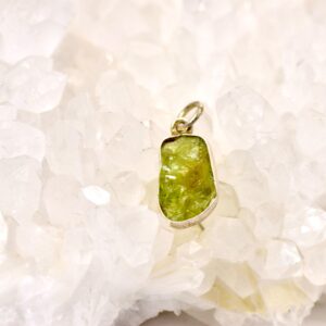 Peridot kolye