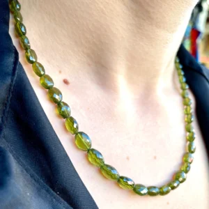 Zebercet (Peridot) Taşlı Kolye – Arınma, Yenilenme ve Kalp Ferahlığı