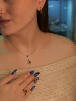 Diaspor Set – Işığa Göre Renk Değiştiren Asalet ve Zamansız Şıklık - Görsel 4