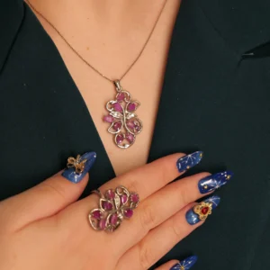 Yakut Set – Tutku, Güç ve Asaletin Üçlü Işığı