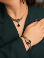 Oltu Taşı Set – Geleneksel Asalet, Modern Şıklık ve Doğal Zarafetin Üçlü Buluşması